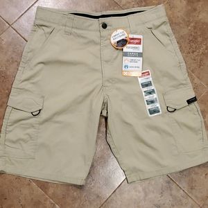 Men's Wrangler cargo shorts